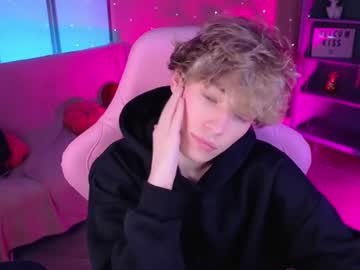 curly_twinkboy