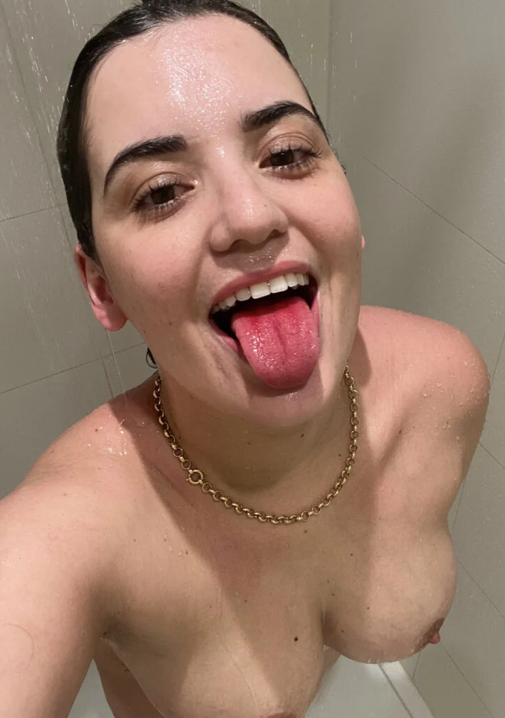 Hookups 2021: Valentina — 6