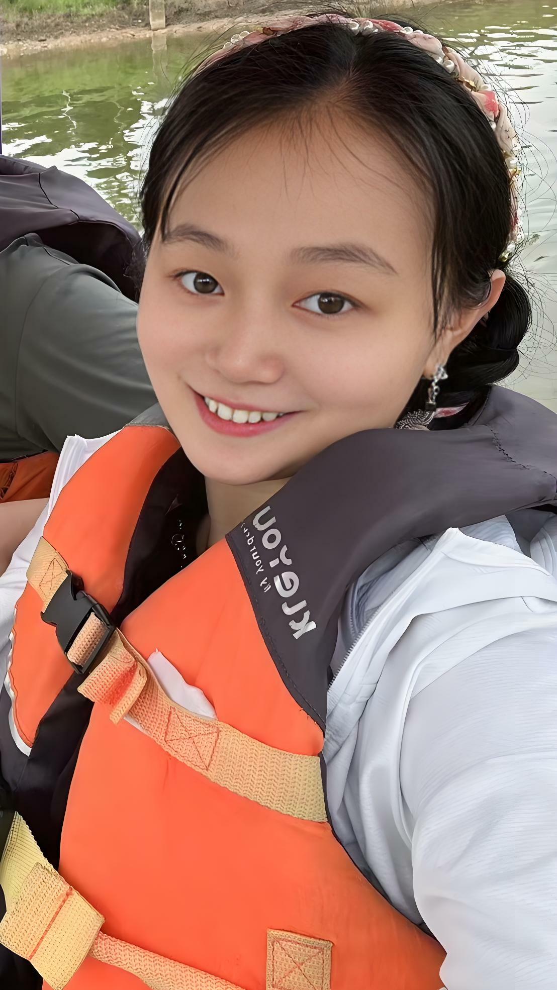 my friend, a Slutty Chinese dance teacher (Sep2025 — 7
