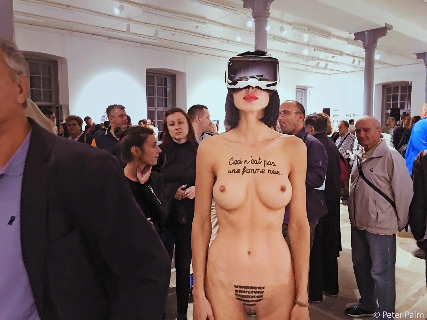 Superslut Milo Moire Nude in Public — 7