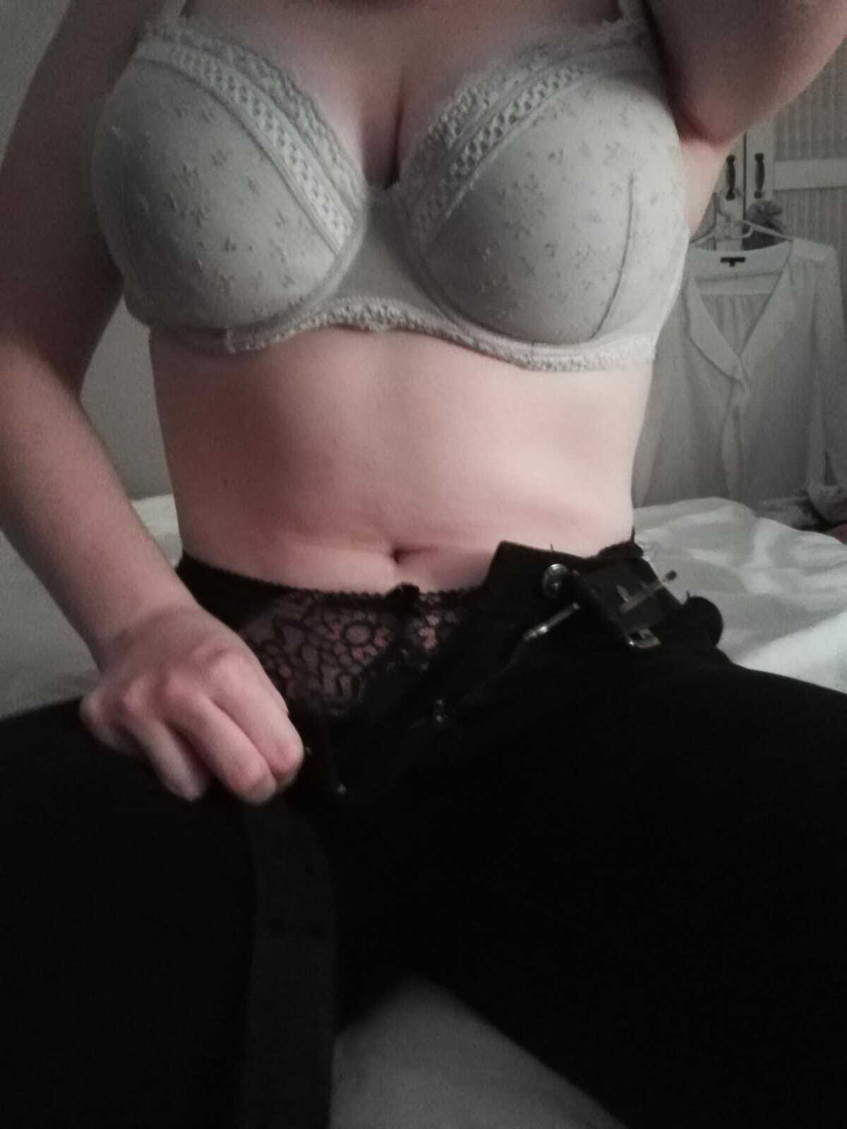 French redhead Valentine bates — 20