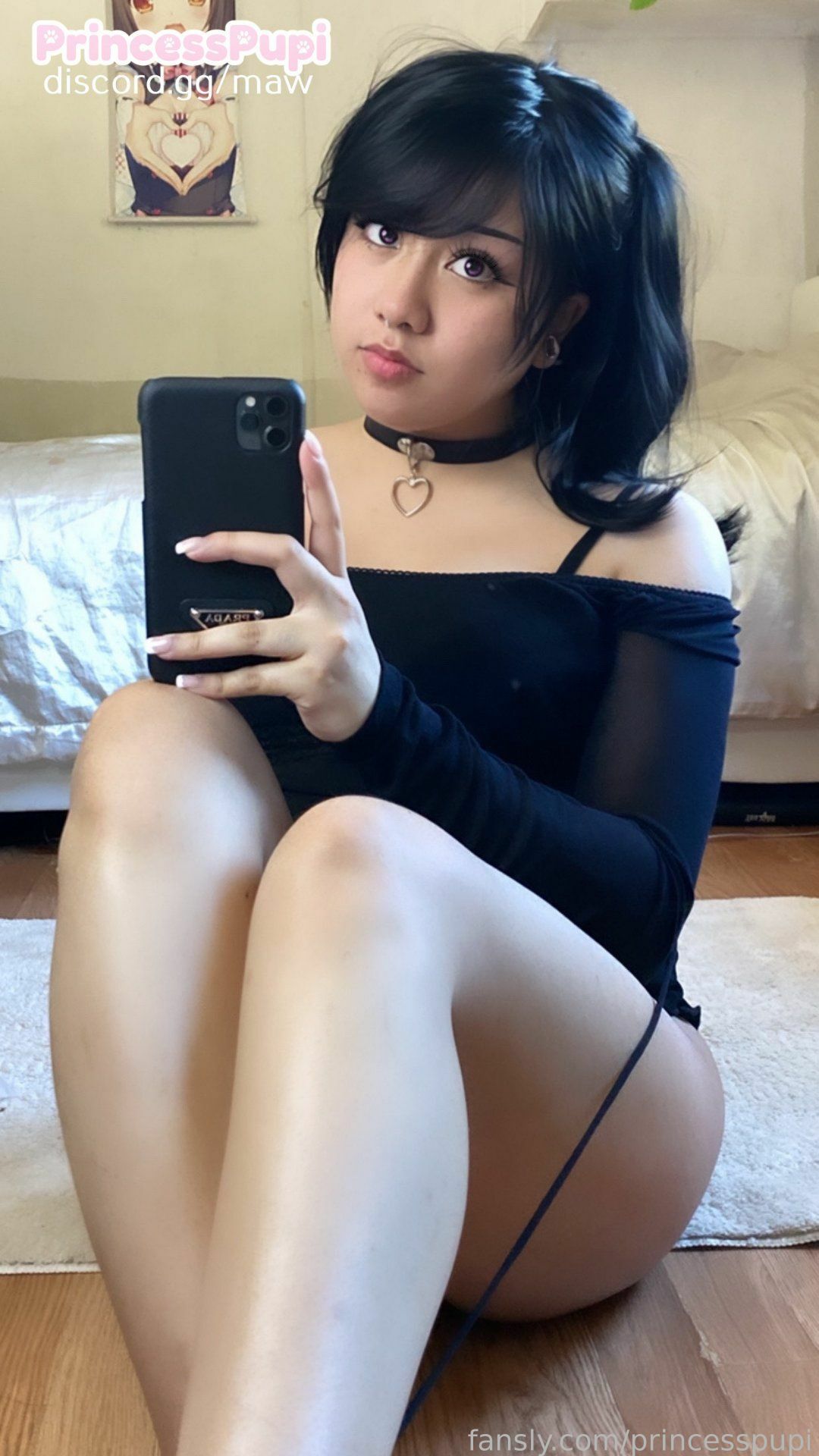 Goth Latina — 29