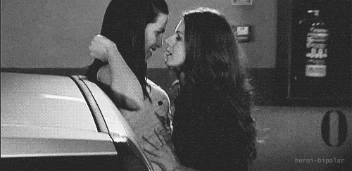 lesbian gifs — 18