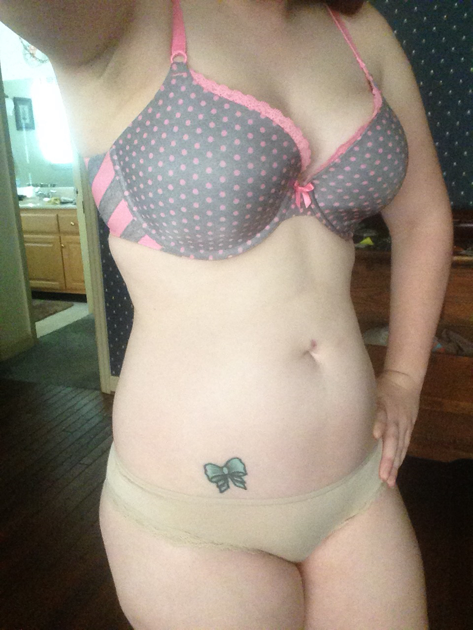 Tennessee Tinder hookup Grace — 18