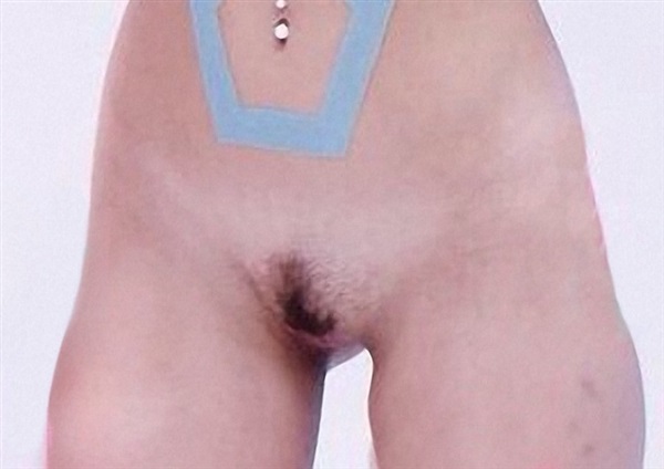 Yet more celebrities — 15