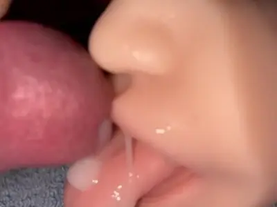 Lucy LawLips - I took a quick cum shot into the MILF’s mouth